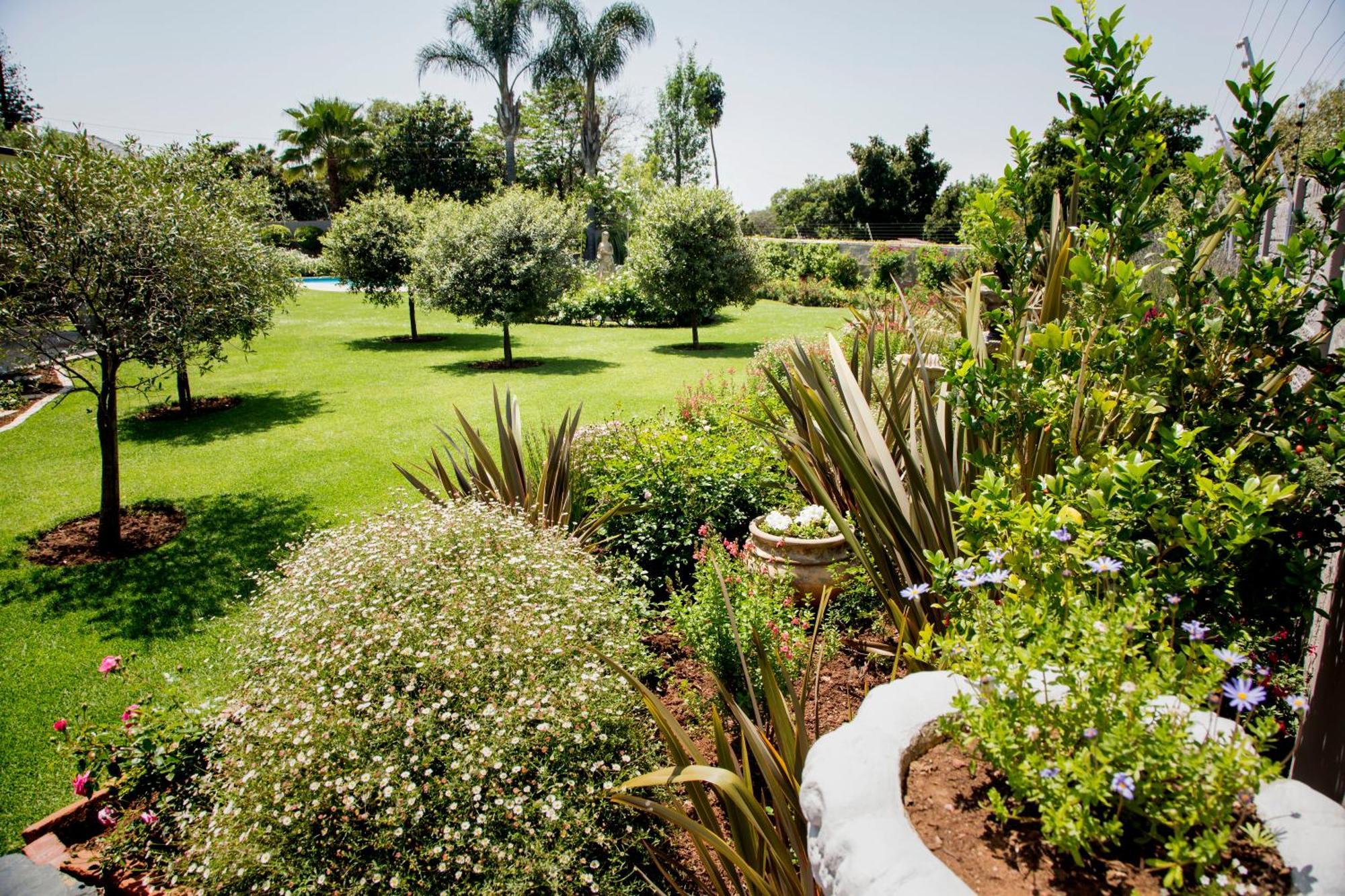 La Vida Luka - Luxury Guesthouse Pretoria-Noord Exterior foto